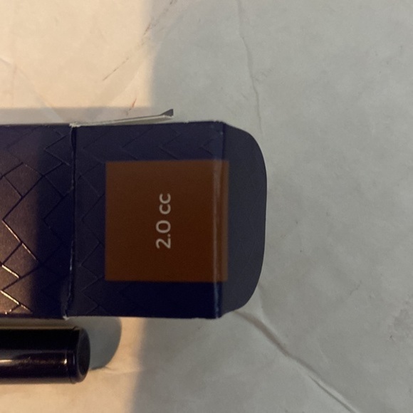 DRAGUN Beauty Lip Job Liner & Sharpener - Picture 2 of 5